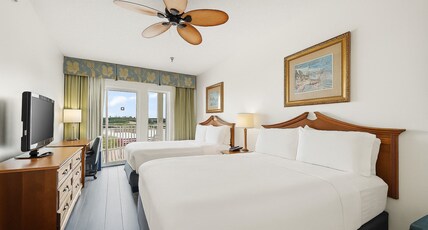 Holiday Inn Hotel & Suites CLEARWATER BEACH S-HARBOURSIDE Room Type - 2 Queen 1 Bedroom Suite