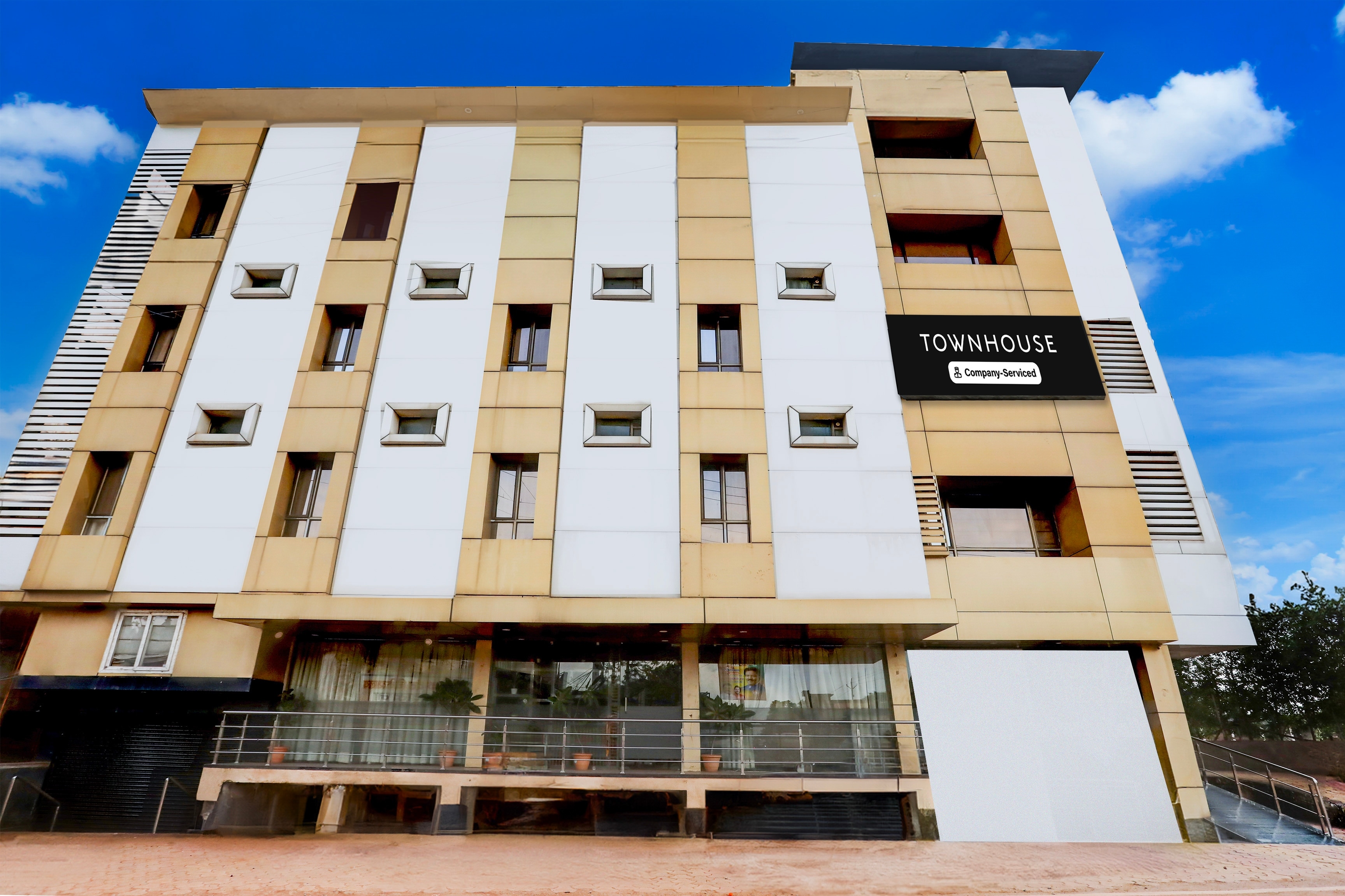 Townhouse Durg Near Railway Station - Tap to explore photos
