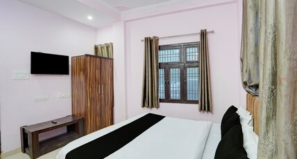 Hotel O Velvet Room Type - Classic
