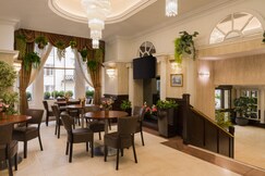 Royal Eagle Hotel