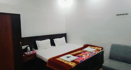 Hanuman Ji Guest house Room Type - Super Deluxe Room 204
