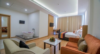 The Imperial Poonam Hotel Room Type - Royal Suite