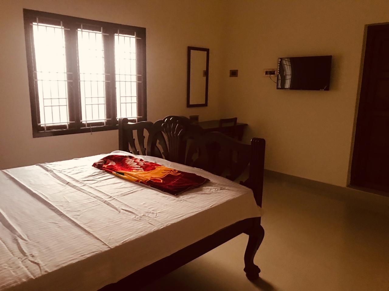Hotel Tanjore Inn - Tap to explore photos