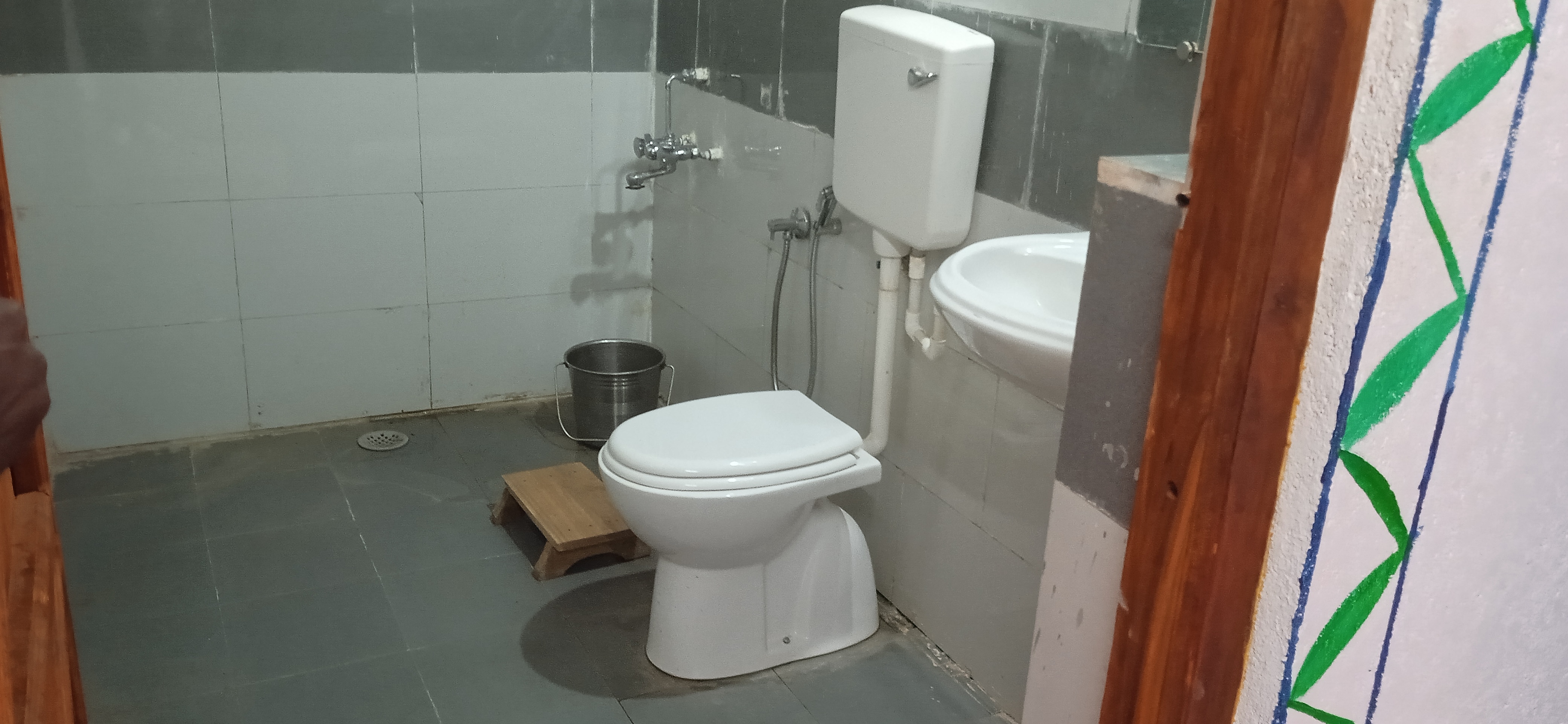 Baba Madh Home Stay - Tap to explore photos
