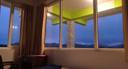 Vaga View Room Type - Standard Room with Balcony