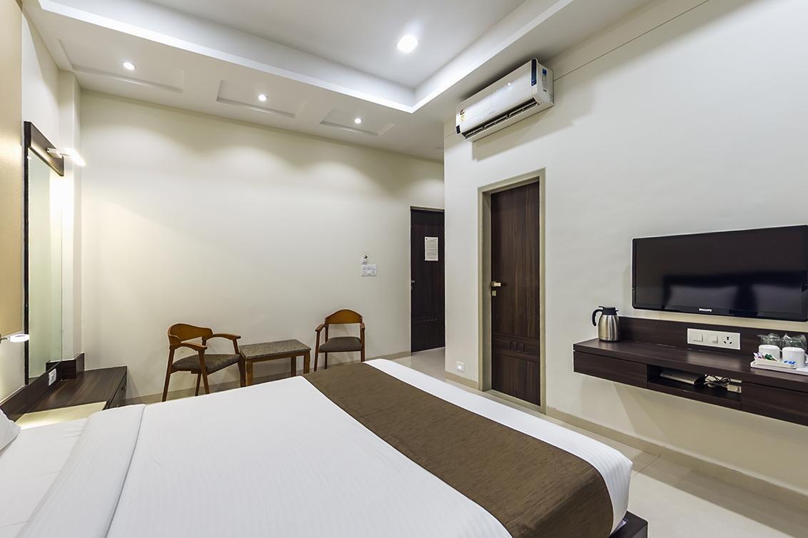 THREE LEAVES HOTEL - Tap to explore photos