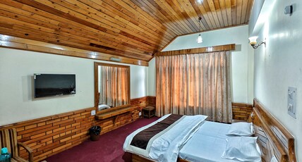 Tripti Villa Room Type - Deluxe Room 203