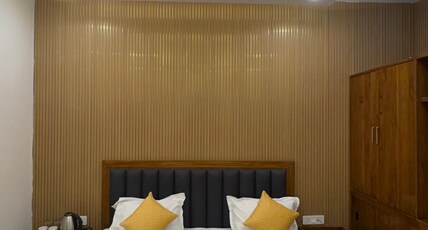 Casa Bella barlowganj Room Type - Bedroom 3