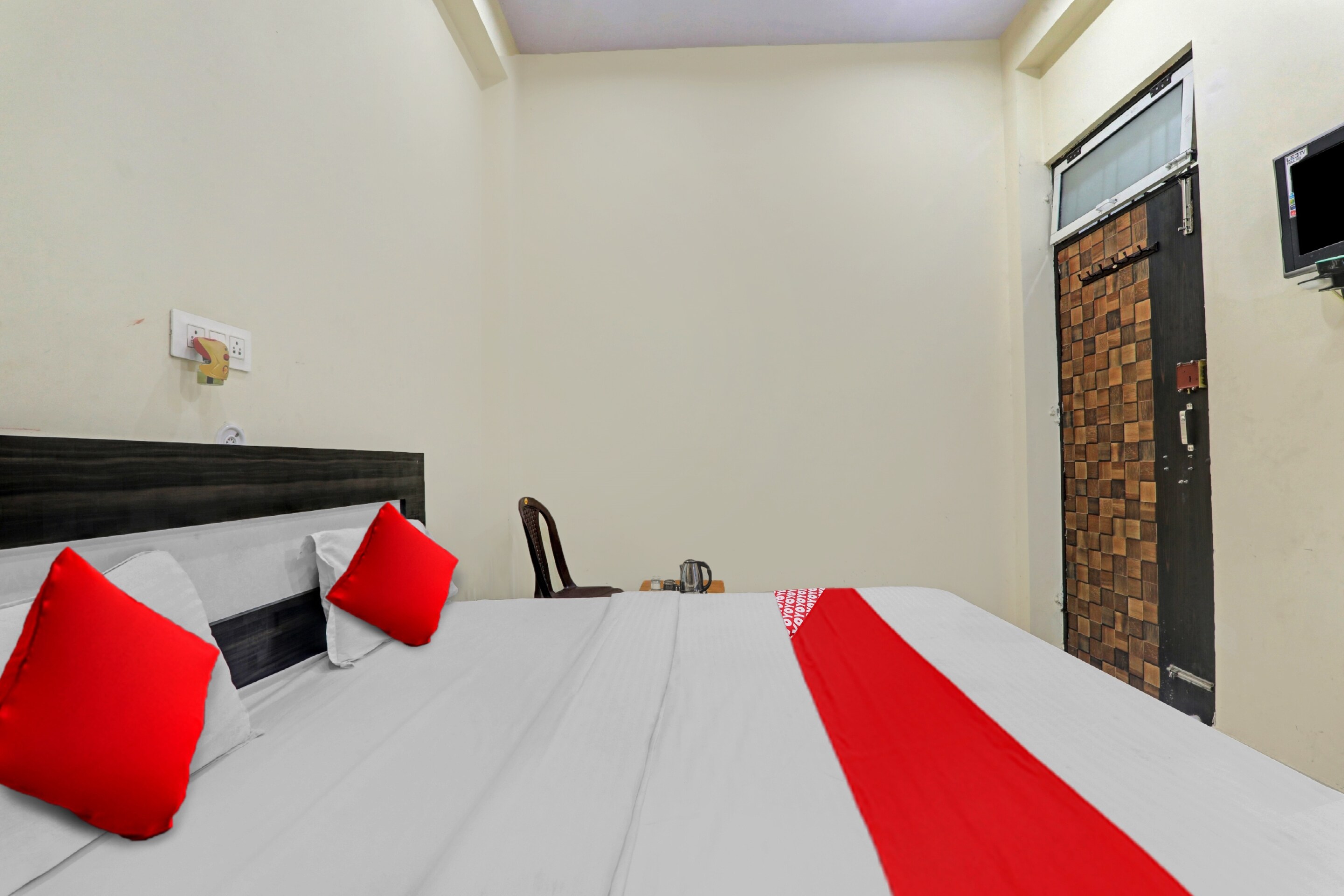 Hotel O Sharvil Inn - Tap to explore photos