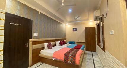 Soni's Mansion-100m from Khajuraho Temples Room Type - Family Room
