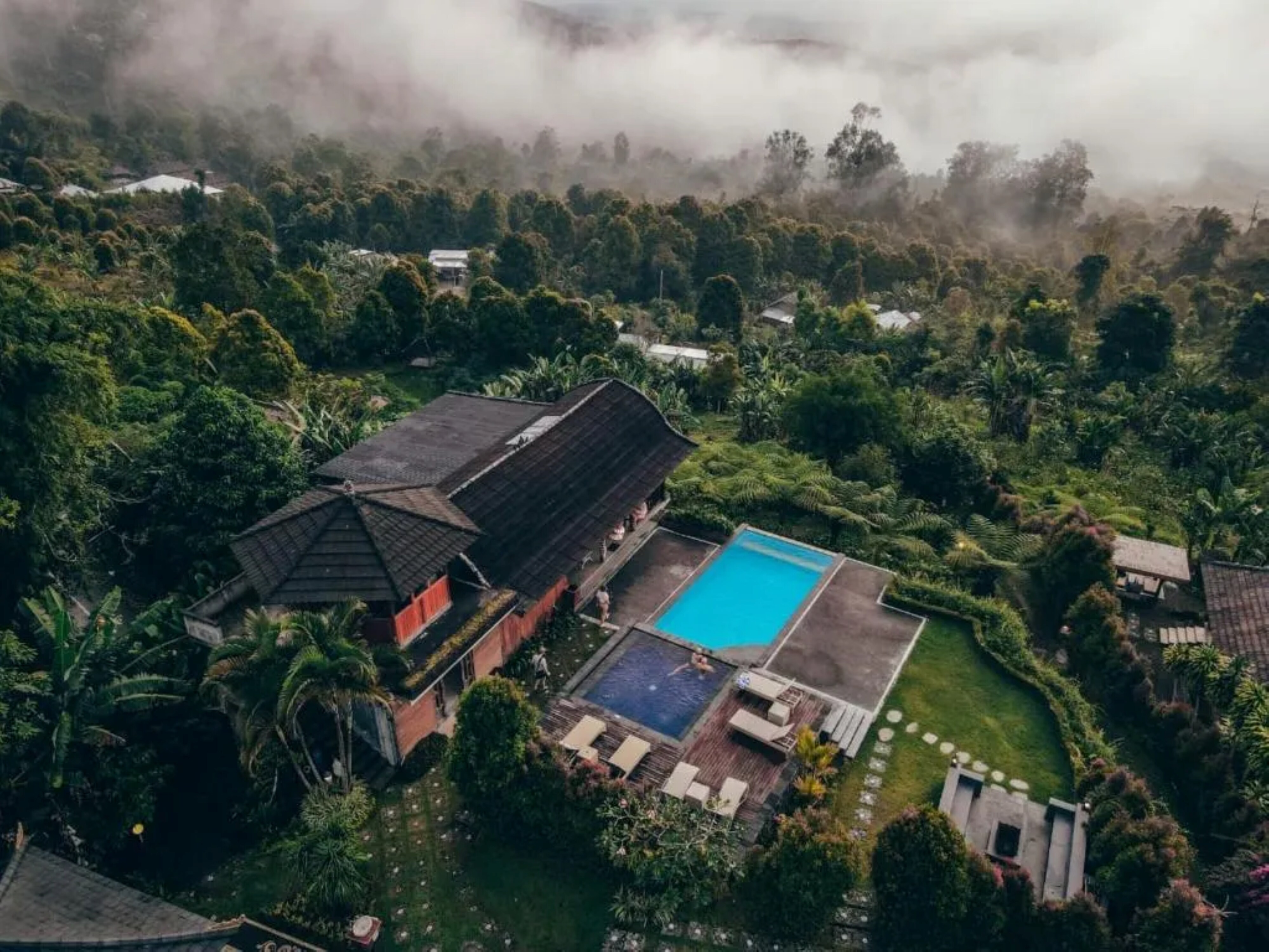 Munduk Menir Villas - Tap to explore photos