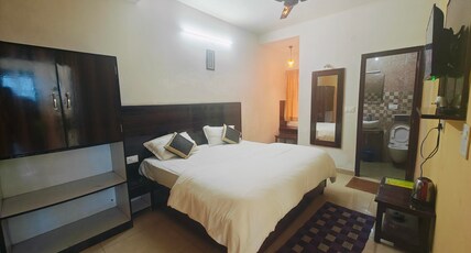 Ghai's Sunrise Room Type - Double Bed Standard