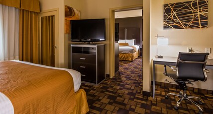 Best Western Windsor Pointe Hotel & Suites-at&t Center Room Type - Suite-2 King Beds, Non-Smoking, High Speed Internet Access, Microwave, Refrigerator, Full Breakfast Best Western Windsor Pointe Hotel & Suites-at&t Center Room Type - Suite-2 King Beds, Non-Smoking, High Speed Internet Access, Microwave, Refrigerator, Full Breakfast