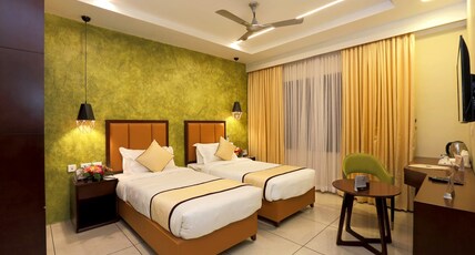 New York Square Room Type - Twin Bed Deluxe Room