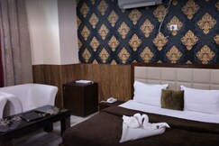 Hotel MG Grand