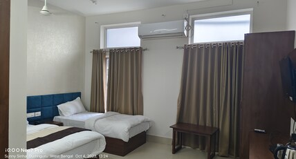 HOTEL JMD INTERNATIONAL - BAGDOGRA Room Type - TRIPPLE DELUX AC