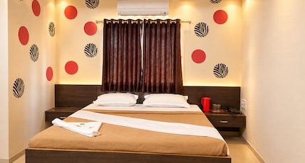 HOTEL ROYAL REGENCY Room Type - Deluxe Non AC Room HOTEL ROYAL REGENCY Room Type - Deluxe Non AC Room