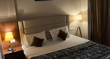 Luxe stay heaven Room Type - Bedroom