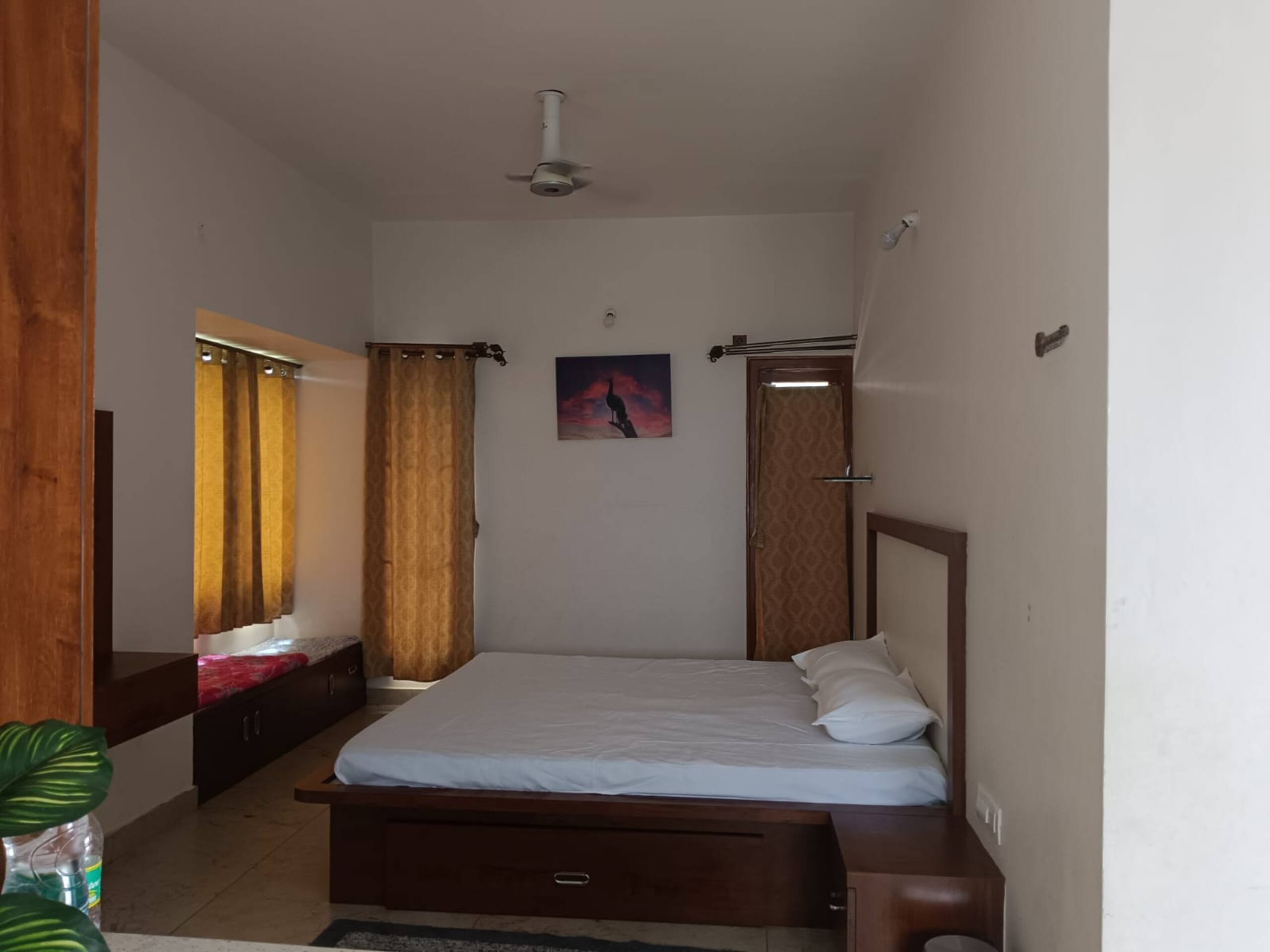 Eka Hideaway - Tap to explore photos
