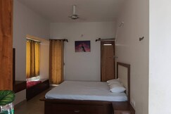 Eka Hideaway