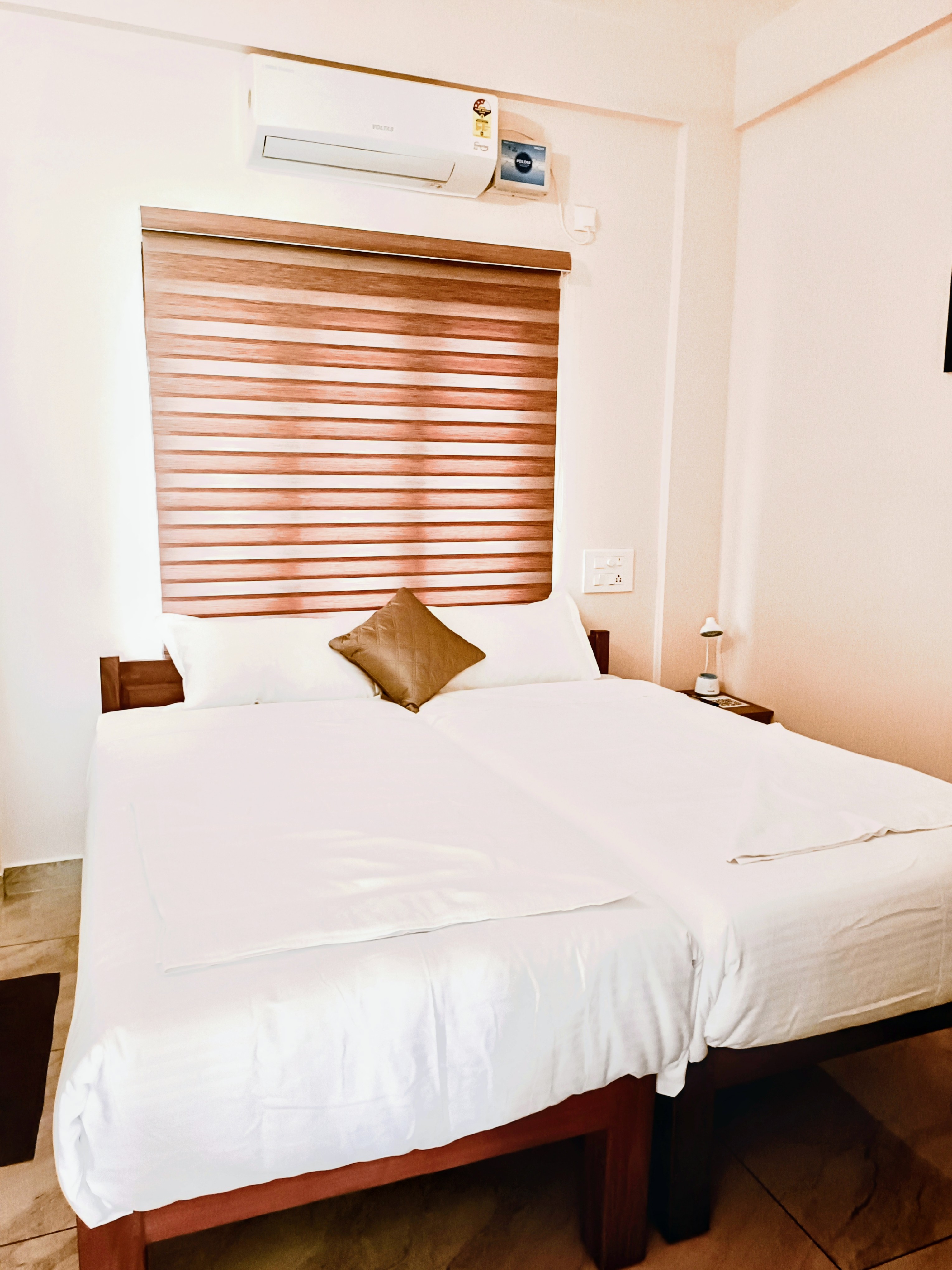 BRENDAN HOMESTAY - Tap to explore photos