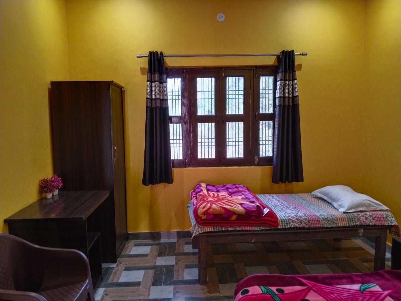 Sk familyhomestay - Tap to explore photos