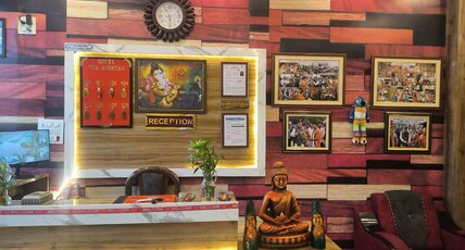 Hill Mountain hotal Room Type - LUXURY ROOM WITH HILL VIEW