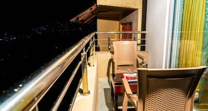 Cool Stay  Home Room Type - Deluxe Room