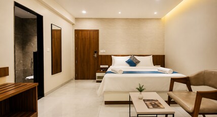 The Sapphire Hotel Room Type - Superior King Room