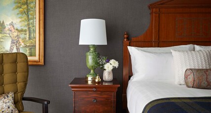 Graduate by Hilton Ann Arbor Room Type - KNG CITY VW MB HR ACC RI-S