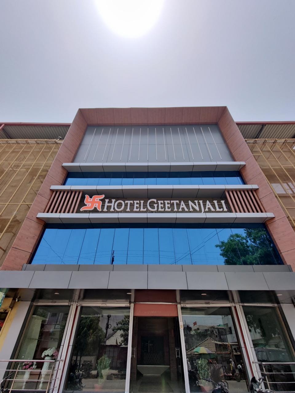 Geetanjali Hotel - Tap to explore photos