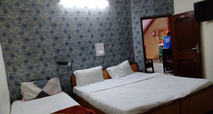 HOTEL DHANOA PALACE Room Type - Standard Non Ac Room