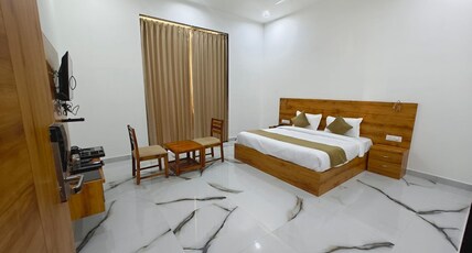 HOTEL RC GARH Room Type - Deluxe Room