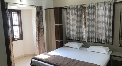 Serenity Manor Homestay | Rooms & Caretaker Room Type - Standard Room
