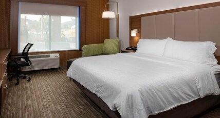 Holiday Inn Express & Suites the Dalles Room Type - 1 King Bed Suite Addl Living Area