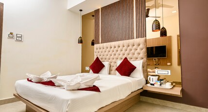 Hotel Beachfront  Couple & Family Friendly Room Type - COZY DELUXE ROOM