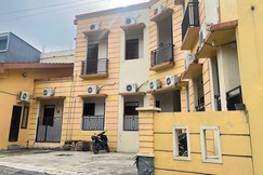 Hotel O Penginapan Mangkoe Barokah