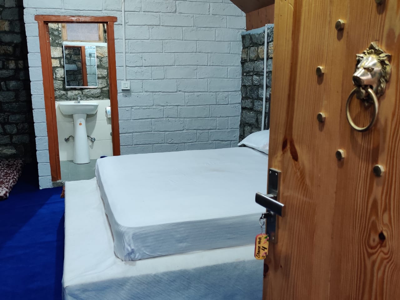 Stonehuts - Tap to explore photos