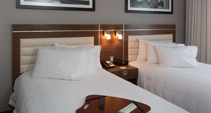 Hampton Inn by Hilton Hermosillo, Mexico Room Type - 2 TWINS W FRIDGE NOSMOKE
