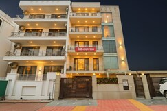 Via Hemkunt Residency