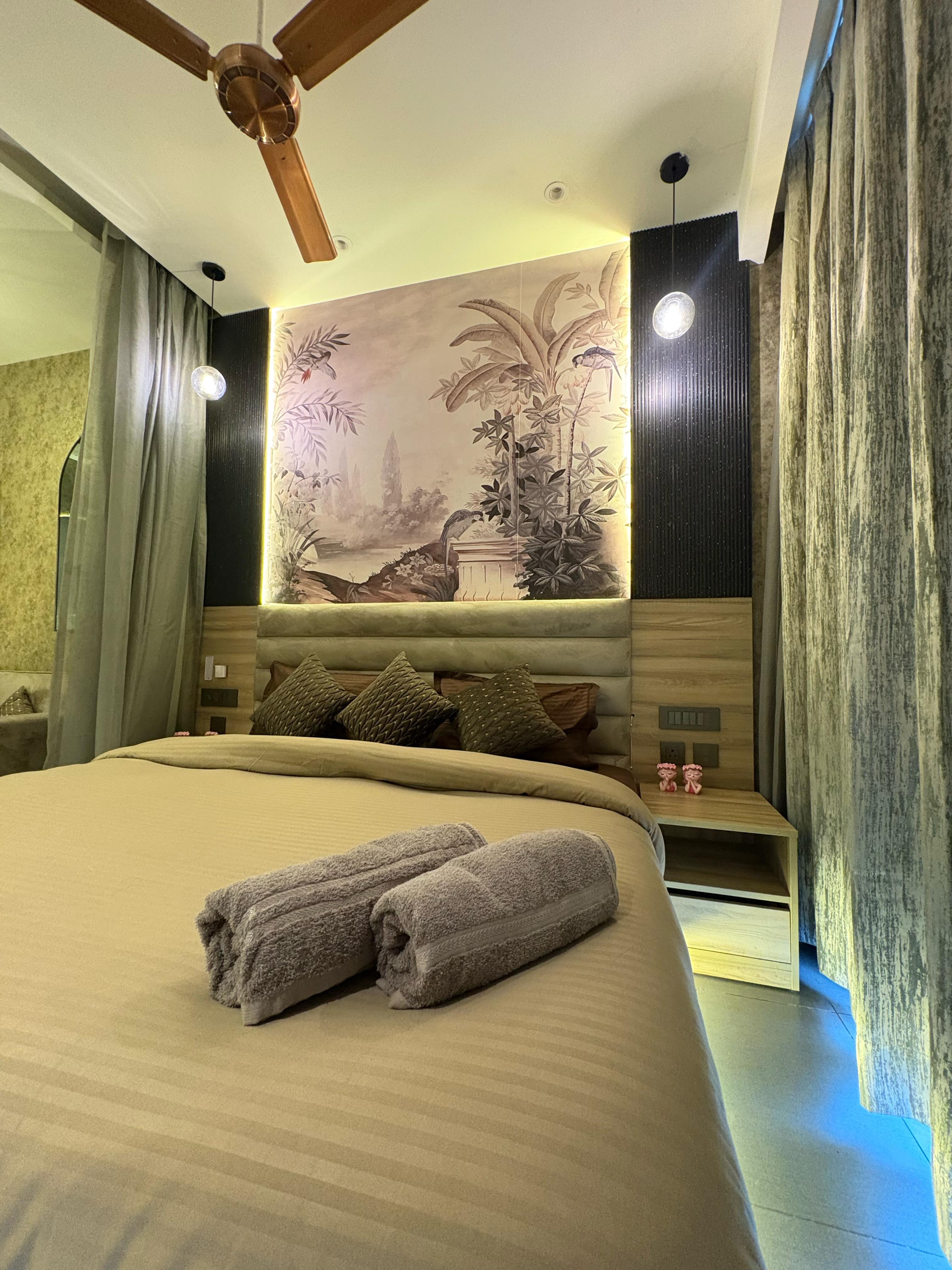 La Fausto Luxuria - Tap to explore photos