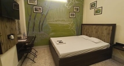 Hotel 86B Room Type - Doubled Bed AC with Balcony