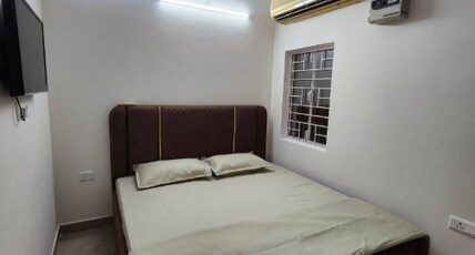 Singla House Stay Single Room Room Type - King