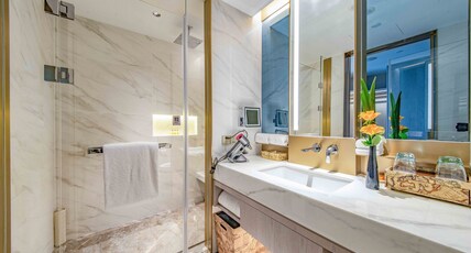 Crowne Plaza SUZHOU Room Type - 1 King Premium High Floor Lounge Access Crowne Plaza SUZHOU Room Type - 1 King Premium High Floor Lounge Access