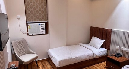LA FALCON Room Type - Deluxe Room