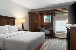 Hampton Inn & Suites Newport News-Airport - Oyster Point Area