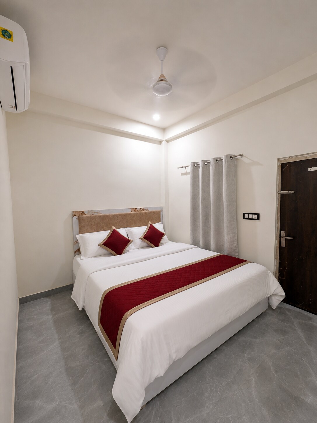 Hotel Shubham - Tap to explore photos