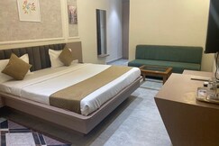 HOTEL NARAYANI HEIGHTS