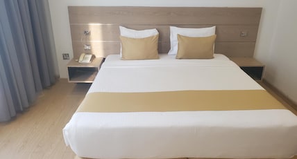 Aldar Hotel Room Type - Standard King Room
