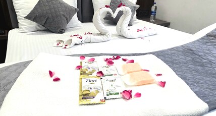 Dhaneshwari Luxury Homestay Room Type - Premium Luxury Double Bedroom